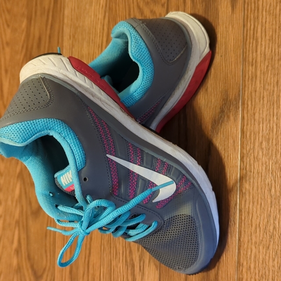 Nike Shoes - Nike Dart XII